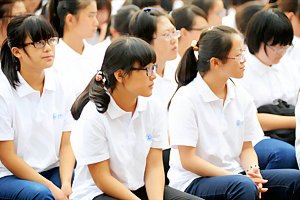 濟南大學舉行2013級新生開學典禮