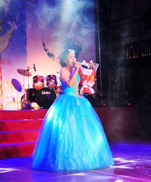 三明市人口文化藝術團走進三明學院慰問演出