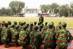 濟南大學圓滿完成2013級學生軍訓工作