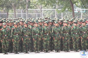 濟南大學圓滿完成2013級學生軍訓工作