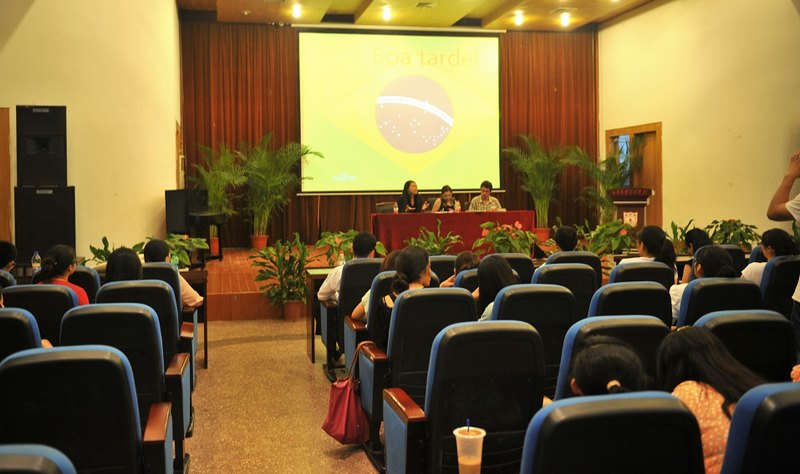 邵進副院長會見巴西駐滬領事館副領事Paulo Alves一行