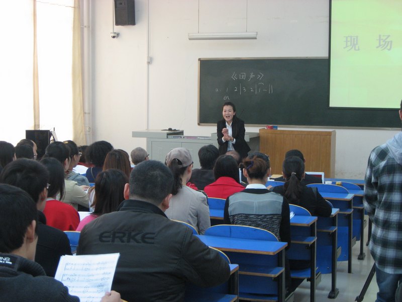 許昌學(xué)院2013年教師課堂教學(xué)大獎(jiǎng)賽圓滿結(jié)束