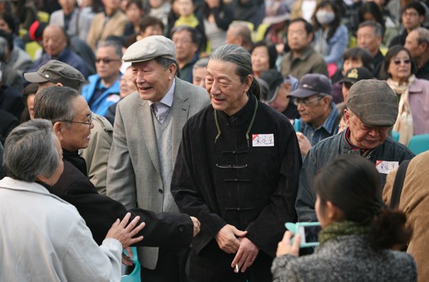 g(sh)W(xu)Ժ˽ؼҡg(sh)W(xu)ԺУѷУ95Уcϵлʽ