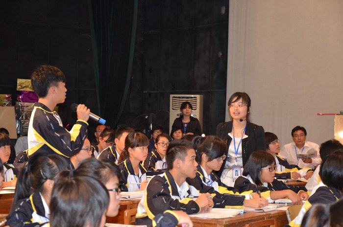 廣西師范學院舉辦2013年“綠城之秋”全國高中數學名師精品課觀摩研討活動