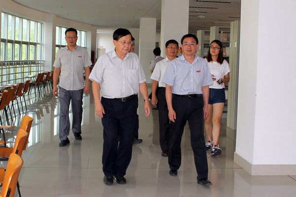 耶魯大學宋雅杰教授一行來校洽談合作辦學事宜