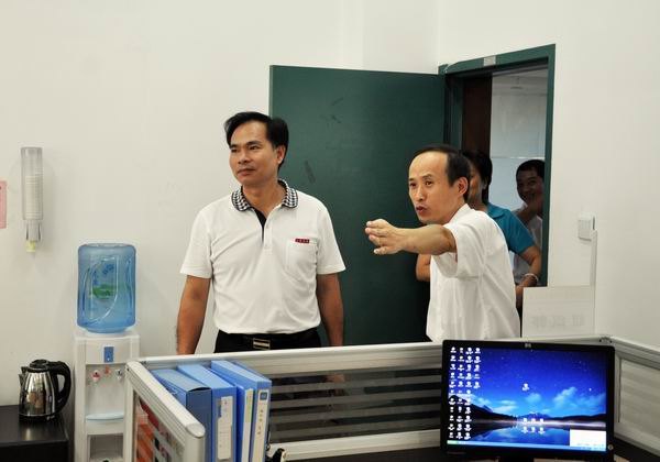 曾祥輝書記深入職能部門開展工作調研