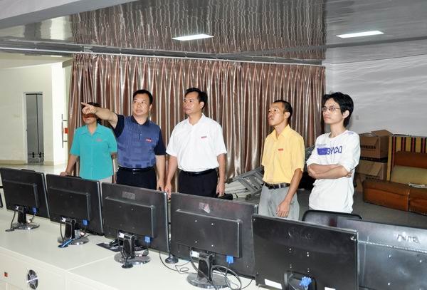 曾祥輝書記深入職能部門開展工作調研