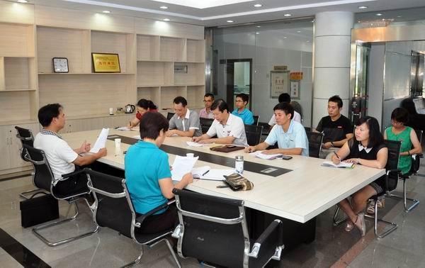 曾祥輝書記深入職能部門開展工作調研