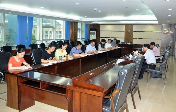 曾祥輝書記深入職能部門開展工作調研