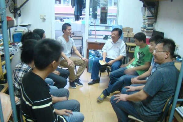 導師送關懷 細語寄成長