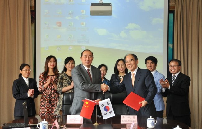 韓國柳韓大學代表團來常州工學院交流訪問