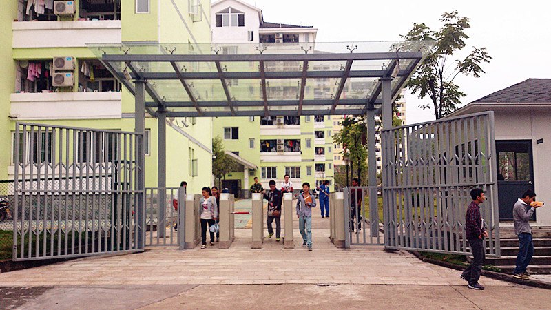 科技學(xué)院新宿舍樓正式啟用全新智能通道式門禁系統(tǒng)