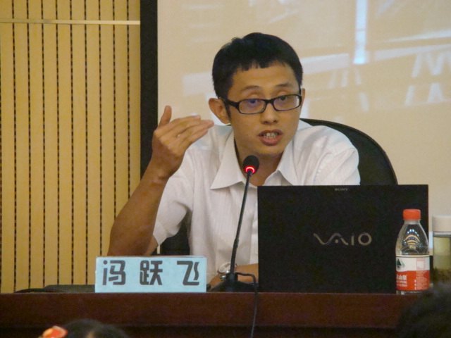 �������v��������_�v