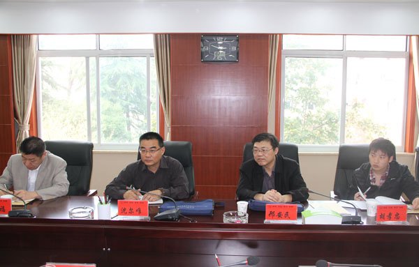 專家組來皖西學院檢查驗收節約型公共機構示范單位創建工作