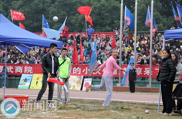 【賽事直通車】鉛球高手雨中對決