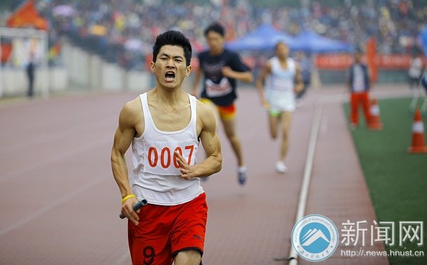 ֱِͨ܇ِ4100 ի@ֹ400