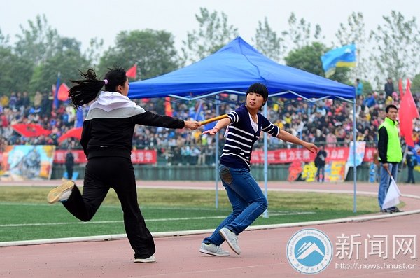 ֱِͨ܇ِ4100 ի@ֹ400