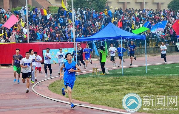 【賽事直通車(chē)】長(zhǎng)跑首捷:1500米迎風(fēng)而戰(zhàn)