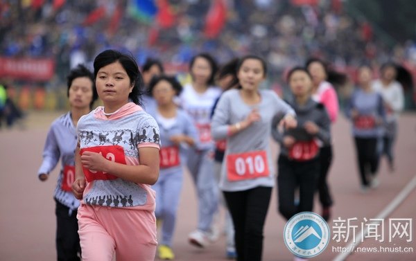 【賽事直通車】“長跑哥”與“耐力姐”的3000米