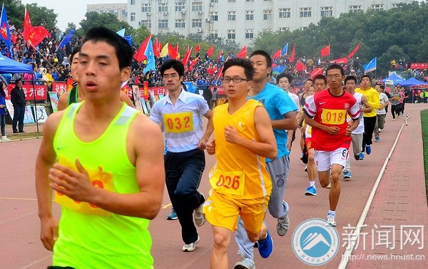 【賽事直通車】“長跑哥”與“耐力姐”的3000米