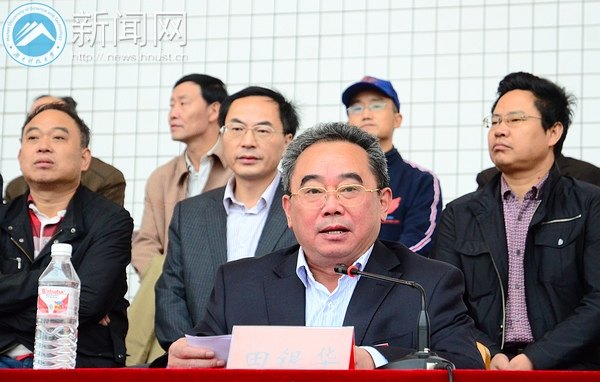 2013年運動會隆重開幕:年度體育盛事風云再起