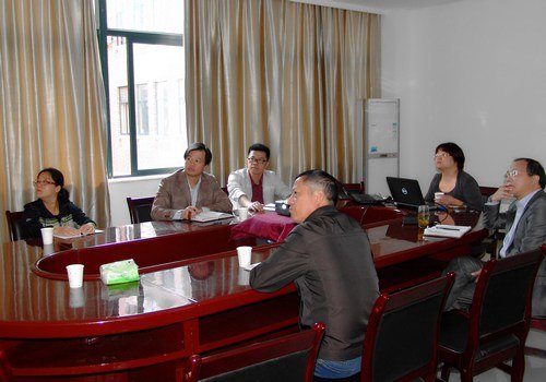 陳光亭副校長就教學(xué)管理和實(shí)驗(yàn)室建設(shè)進(jìn)行專題走訪調(diào)研