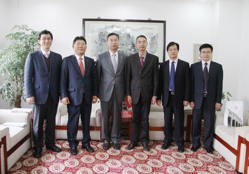 韓國(guó)草堂大學(xué)校副校長(zhǎng)劉鐘光訪問臺(tái)州學(xué)院