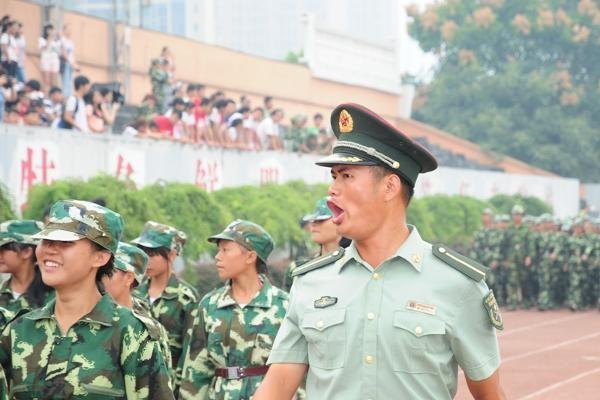 軍訓會操掠影【組圖】