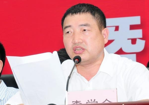 長沙師范學校隆重舉行2013級新生軍訓會操暨開學典禮