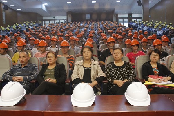 建筑工程系舉行2013級新生入學教育大會