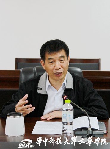 省教育廳發展規劃處副處長馬志來訪華中科技大學文華學院指導秋季開學工作