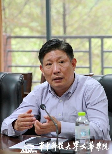 省教育廳發展規劃處副處長馬志來訪華中科技大學文華學院指導秋季開學工作