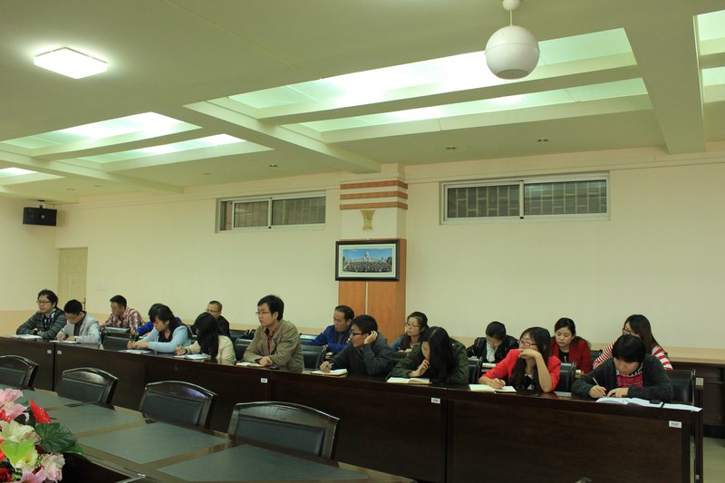 云南師范大學商學院順利召開輔導員工作會