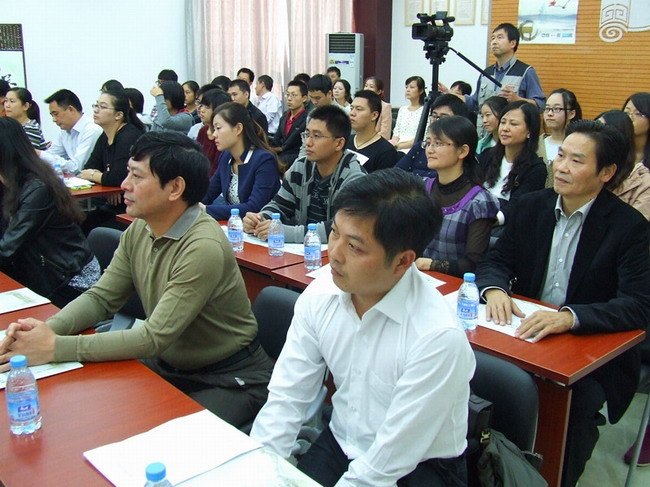 理學(xué)院聯(lián)合天寧區(qū)青龍街道舉辦道德講堂活動(dòng)