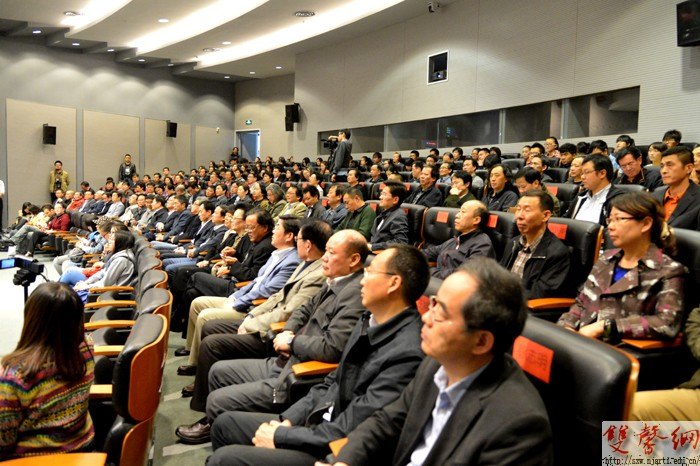 風(fēng)·景崔雄油畫作品在南京藝術(shù)學(xué)院美術(shù)館開展