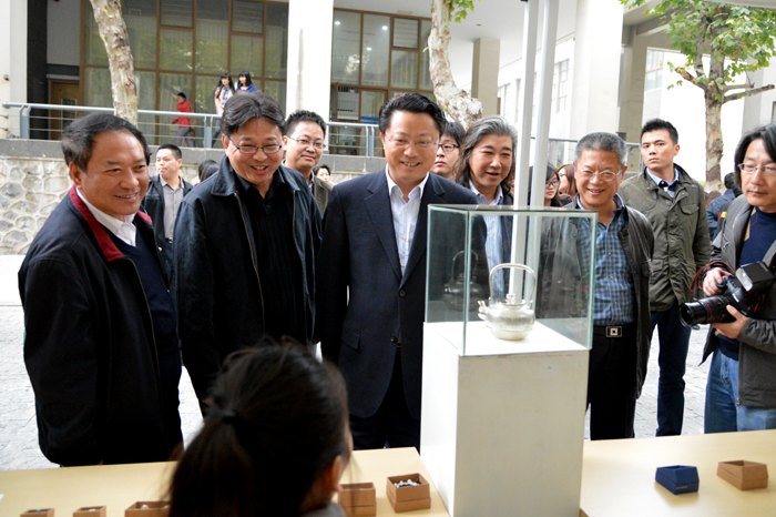 ʡίίϾίӛl(wi)ɁУ}v