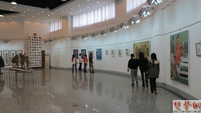 南京藝術學院第二屆青年教師技能展演美術作品展開幕