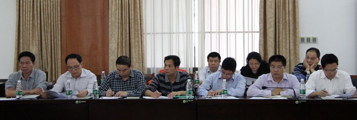 廣西師范學(xué)院舉行“深入學(xué)習(xí)習(xí)近平總書記系列重要講話精神,推進(jìn)學(xué)校科學(xué)發(fā)展、跨越發(fā)展”黨委中心組理論學(xué)習(xí)擴(kuò)大會(huì)