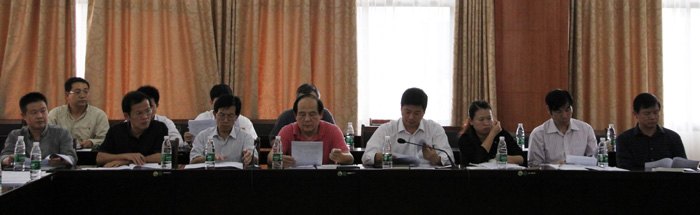 廣西師范學(xué)院舉行“深入學(xué)習(xí)習(xí)近平總書記系列重要講話精神,推進(jìn)學(xué)校科學(xué)發(fā)展、跨越發(fā)展”黨委中心組理論學(xué)習(xí)擴(kuò)大會(huì)