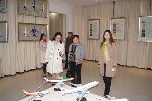 濟(jì)寧市技師學(xué)院副院長(zhǎng)蘭青一行來(lái)山東旅游職業(yè)學(xué)院參觀考察