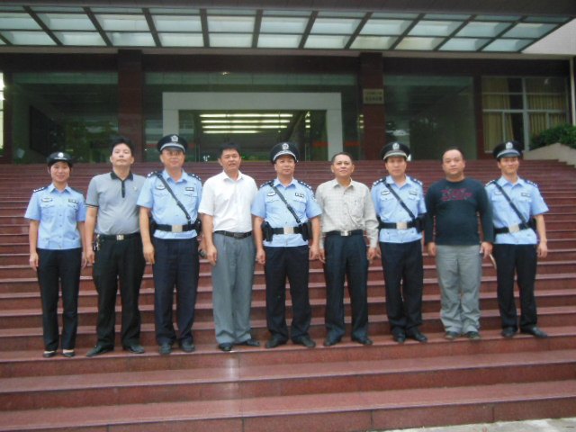 茂名市巡邏警察支隊來校座談