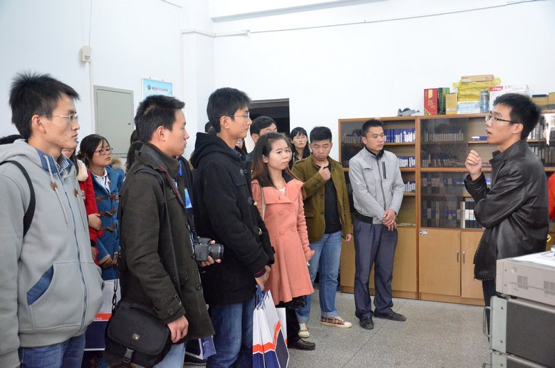 中國(河南)高校傳媒聯盟前來許昌學院參觀交流