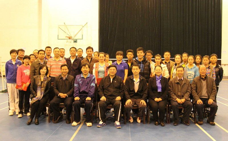 許昌學院第二屆“活力杯”職工羽毛球比賽勝利閉幕