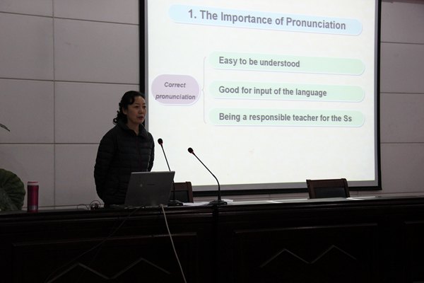 許昌學院“國培計劃(2013)——送培到縣”活動取得圓滿成功