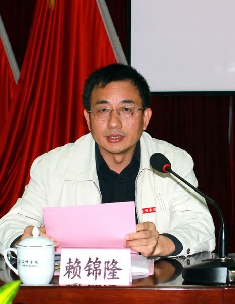 W(xu)Ժ_(yu)W(xu)hTM(jn)^(q)呟(dng)TՄ(hu)