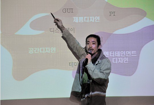 韓國東西大學(xué)韓明熙教授來武漢工程大學(xué)作學(xué)術(shù)講座