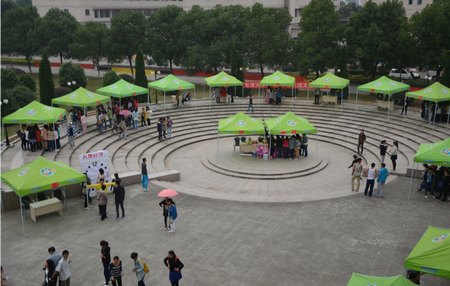 校2013年社團文化節拉開序幕