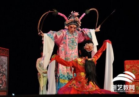 2013年省大學(xué)生藝術(shù)節(jié)臺(tái)州學(xué)院獲多個(gè)獎(jiǎng)項(xiàng)