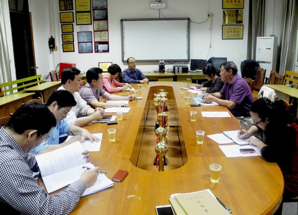 外國語學院召開黨的群眾路線教育實踐活動專題民主生活會