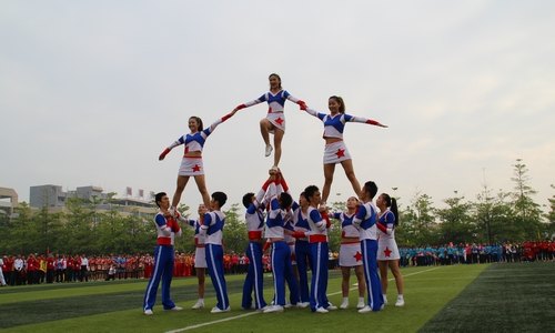 運動健將意氣風(fēng)發(fā)  田徑賽場盡顯風(fēng)采